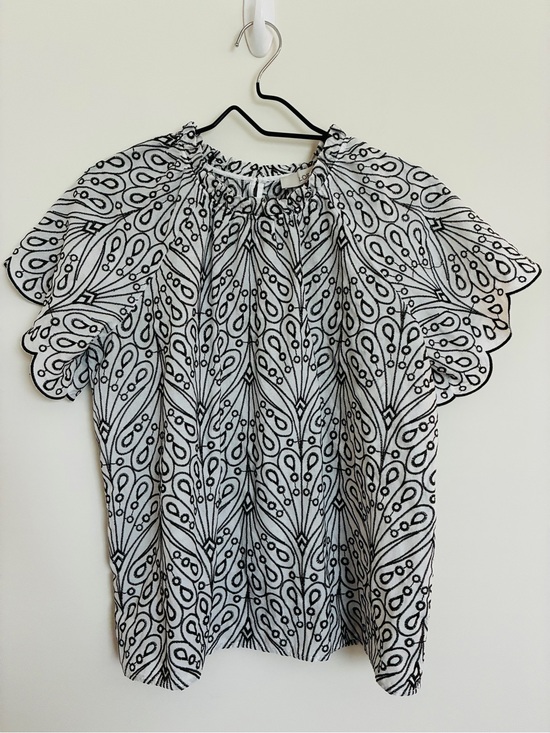 LOFT Tops - Loft Scalloped Sleeve Brown & White Embroidered Blouse size small